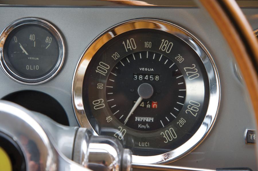  Ferrari 250 GTE 2+2 1961 года  (фото 7 из 10)